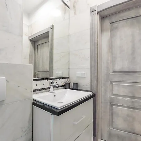 Apartment Sopockie Blonie