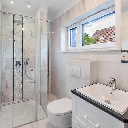 Apartment Sopockie Blonie