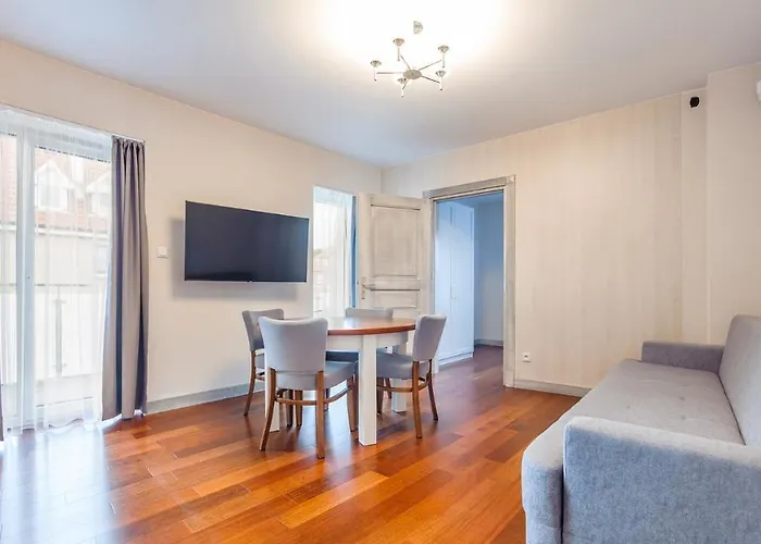 Apartment Sopockie Blonie *