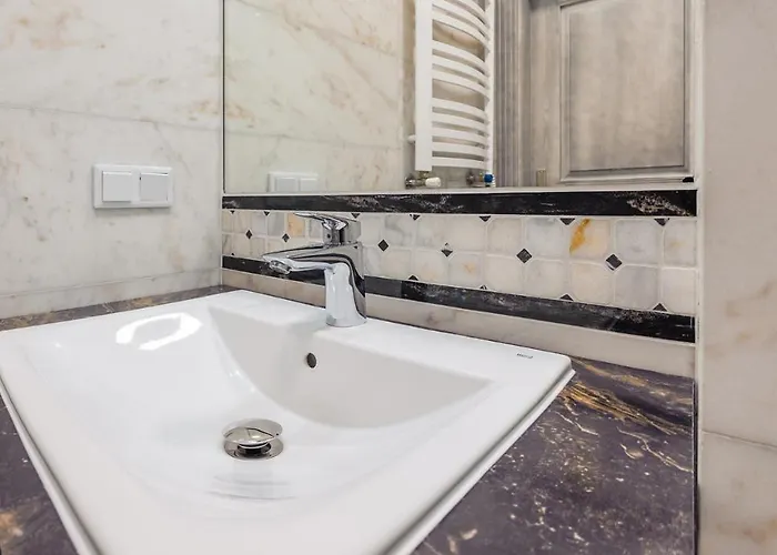 Apartment Sopockie Blonie *